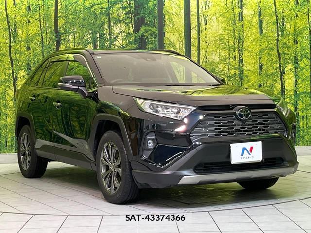 Toyota RAV4 2023-05 8343194-15