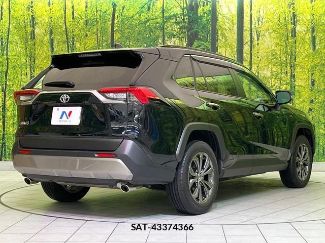 Toyota RAV4 2023-05 8343194-16