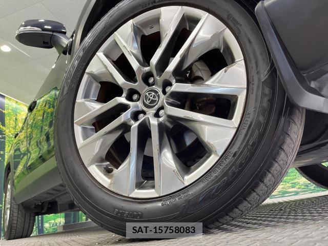 Toyota RAV4 2019-07 8343255-12