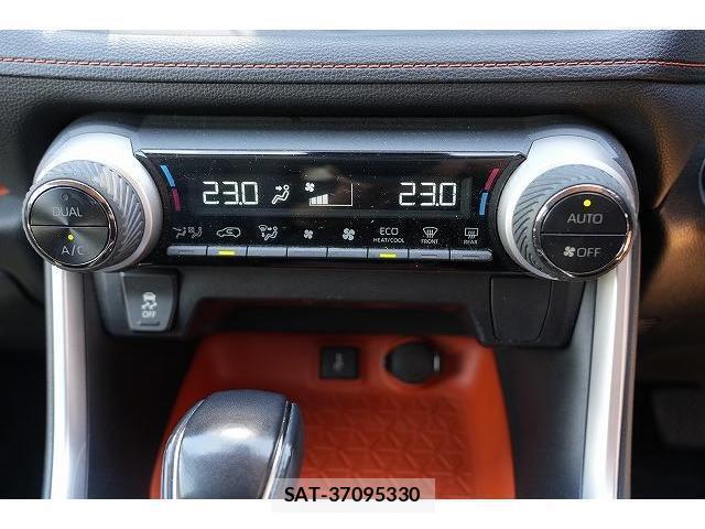 Toyota RAV4 2020-10 8343850-11