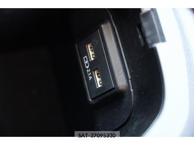 Toyota RAV4 2020-10 8343850-15