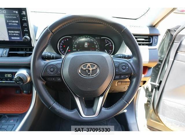 Toyota RAV4 2020-10 8343850-4