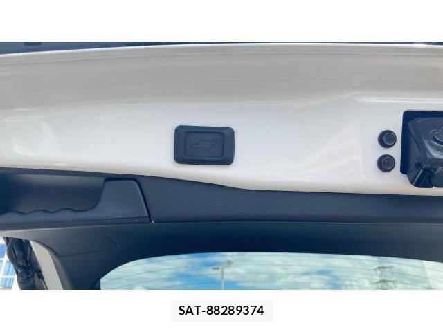 Toyota RAV4 2023-09 8344166-11