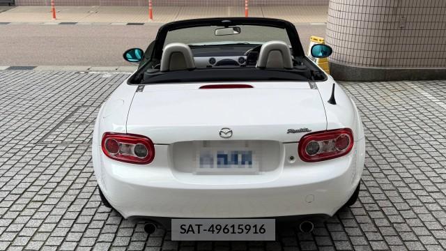 Mazda ROADSTER 2014-08 8343217-1