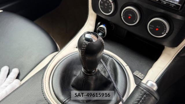 Mazda ROADSTER 2014-08 8343217-14