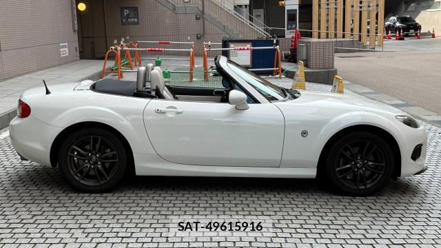 Mazda ROADSTER 2014-08 8343217-3