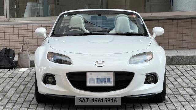 Mazda ROADSTER 2014-08 8343217-9