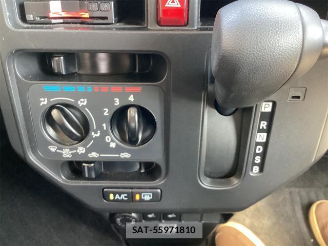 Toyota ROOMY 2022-08 8342113-9