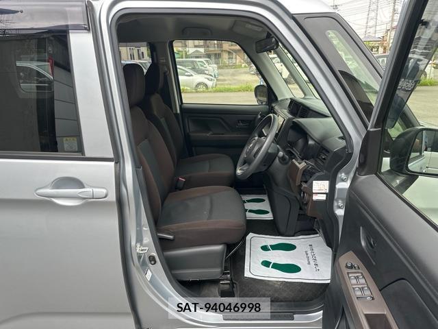 Toyota ROOMY 2021-06 8342256-9