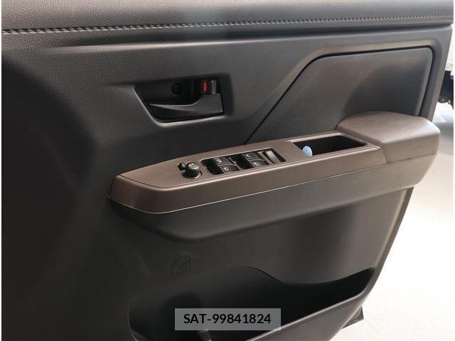 Toyota ROOMY 2021-01 8342460-5