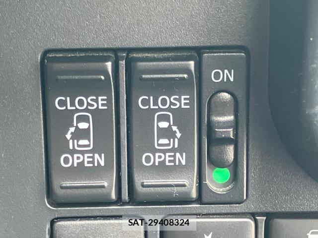 Toyota ROOMY 2018-07 8342475-4