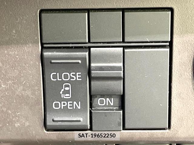 Toyota ROOMY 2021-11 8343052-5