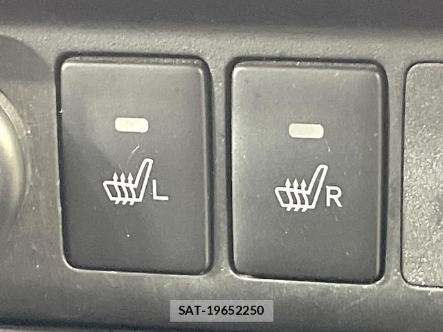 Toyota ROOMY 2021-11 8343052-6