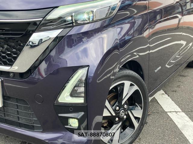 Nissan ROOX 2020-06 8342481-11