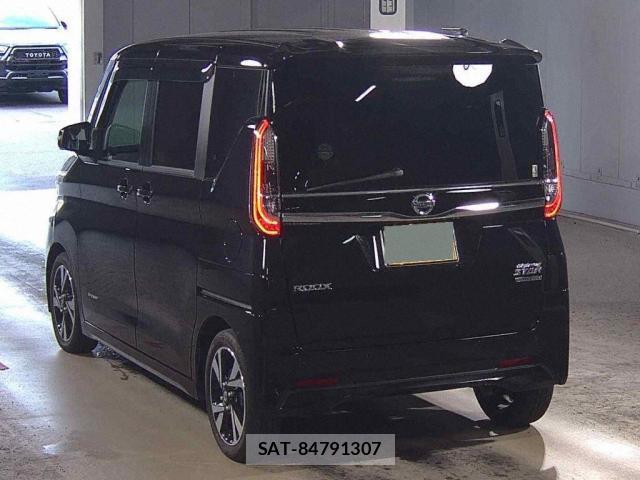 Nissan ROOX 2022-07 8342539-1