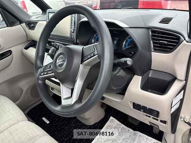 Nissan ROOX 2021-11 8342556-2