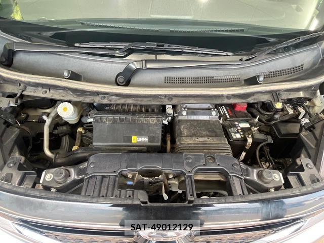 Nissan ROOX 2021-08 8343019-17