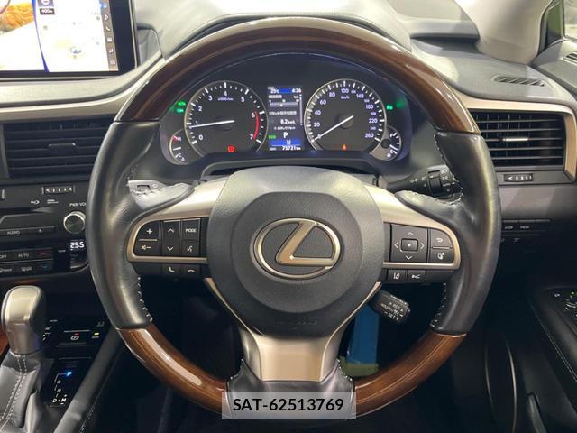 Lexus RX 2016-05 8342343-10