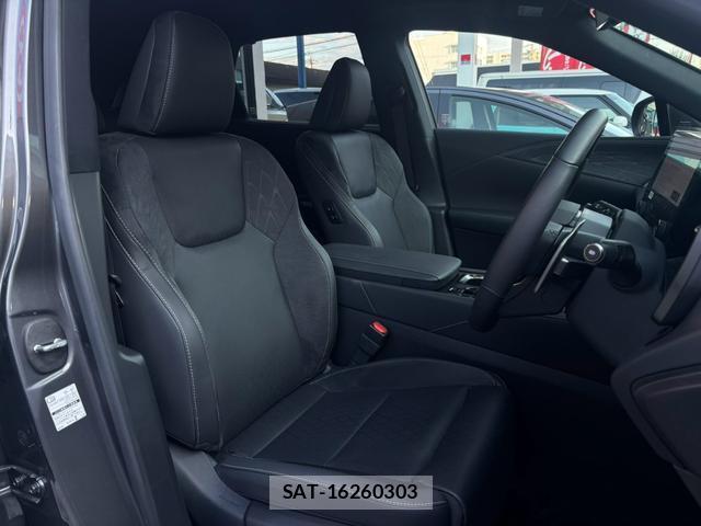 Lexus RX 2025-06 8343764-4