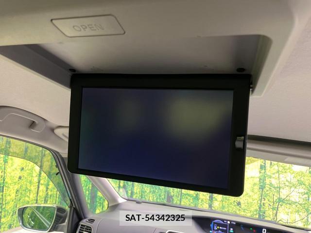 Nissan SERENA 2018-05 8342062-3