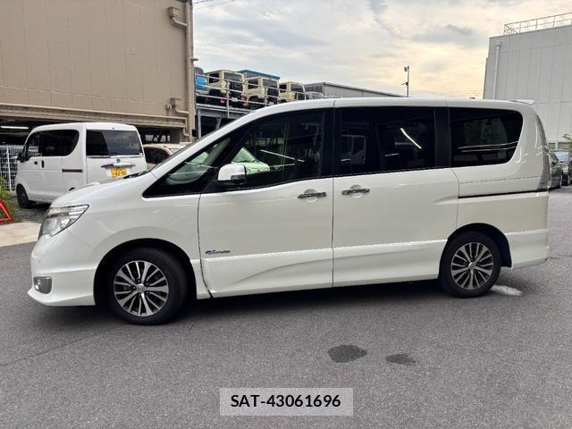 Nissan SERENA 2015-11 8342117-16