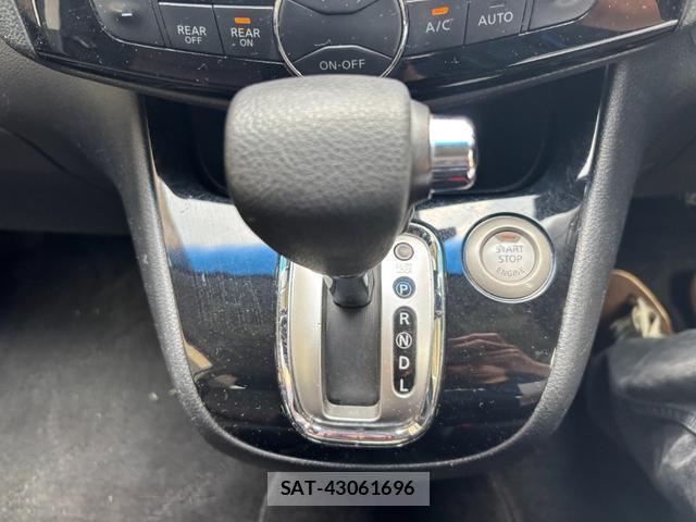 Nissan SERENA 2015-11 8342117-8