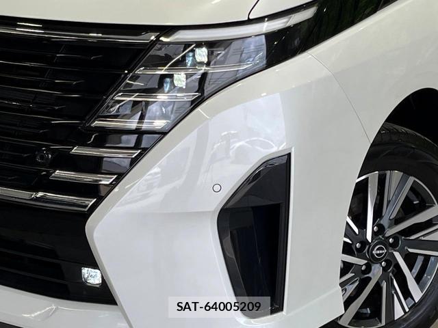 Nissan SERENA 2023-07 8342327-12