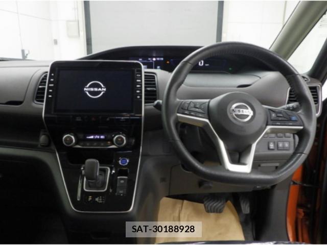 Nissan SERENA 2021-10 8342669-2
