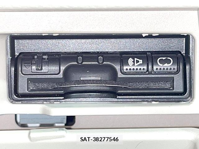 Nissan SERENA 2017-08 8342682-5