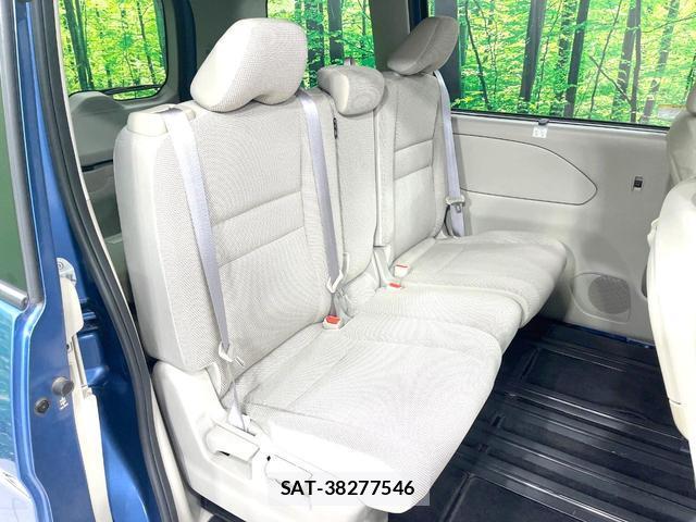 Nissan SERENA 2017-08 8342682-7