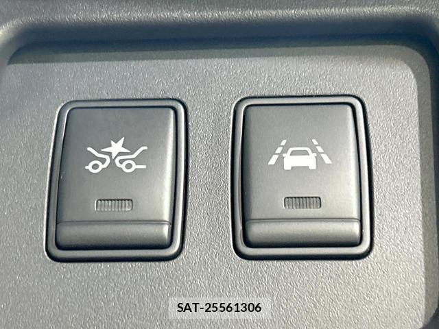 Nissan SERENA 2015-12 8343037-5