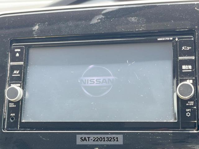 Nissan SERENA 2017-09 8343285-3