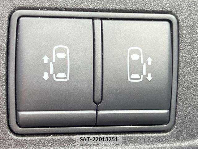 Nissan SERENA 2017-09 8343285-6