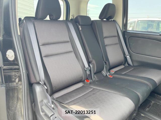 Nissan SERENA 2017-09 8343285-8