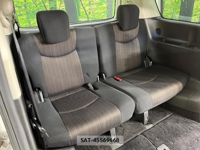 Nissan SERENA 2015-10 8344283-9