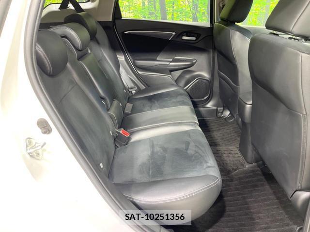 Honda SHUTTLE 2018-01 8343282-8