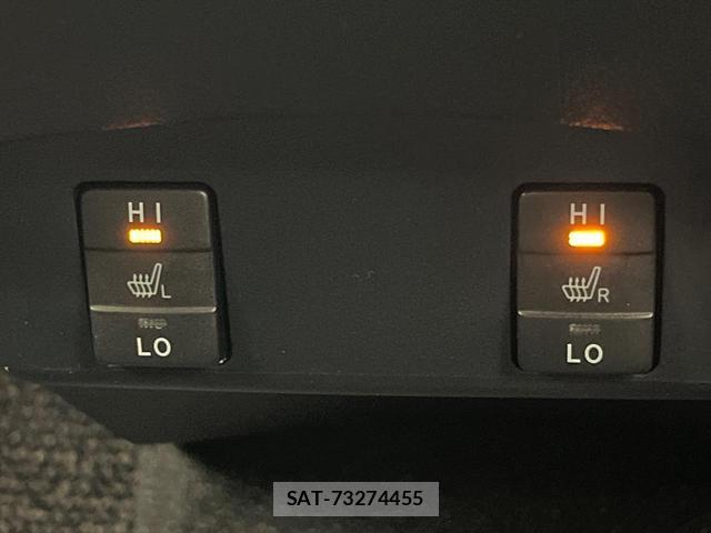 Toyota SIENTA 2018-02 8342055-5