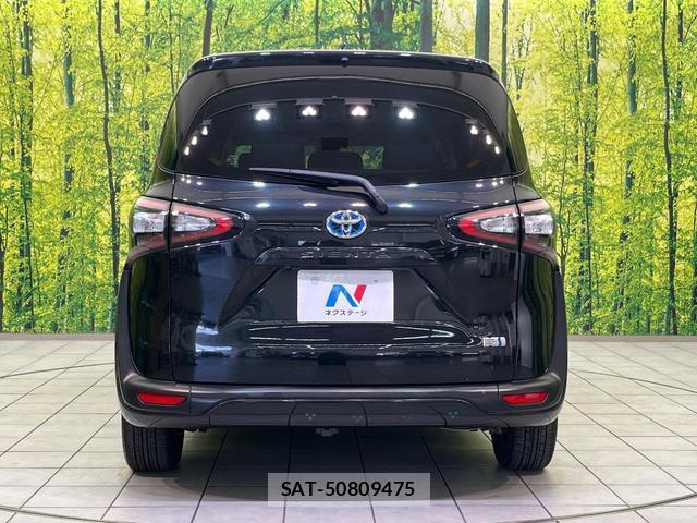 Toyota SIENTA 2018-09 8342061-15