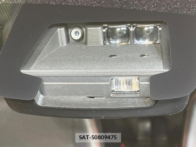 Toyota SIENTA 2018-09 8342061-2