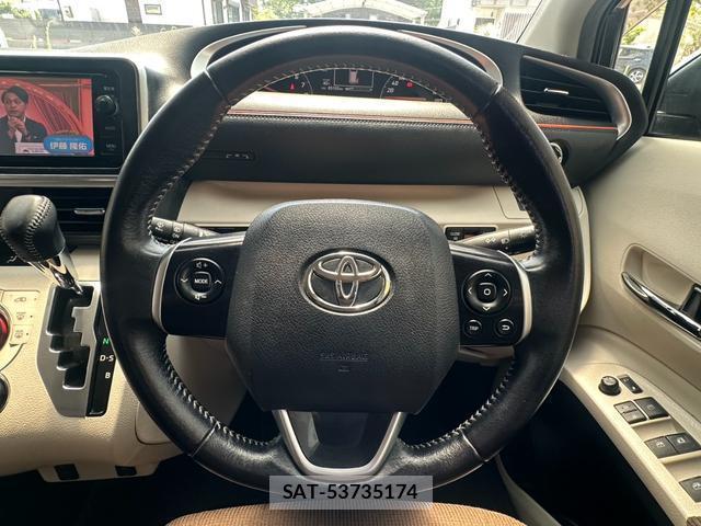 Toyota SIENTA 2016-06 8342213-17
