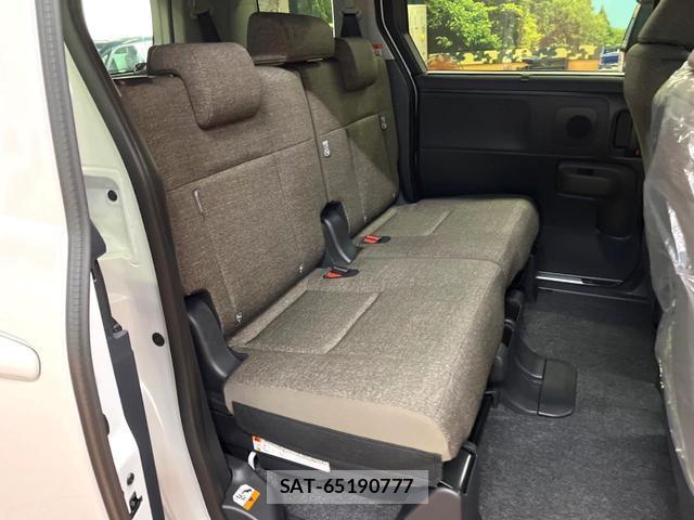 Toyota SIENTA 2026-06 8342242-9