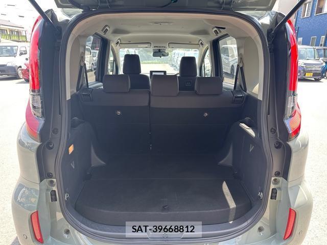 Toyota SIENTA 2023-08 8342248-13
