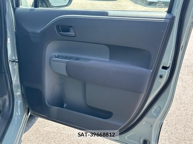 Toyota SIENTA 2023-08 8342248-16