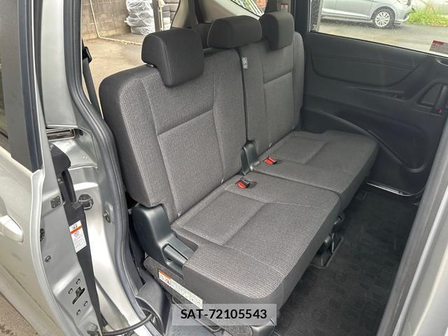 Toyota SIENTA 2021-07 8342258-11