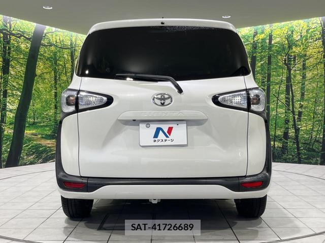 Toyota SIENTA 2016-02 8342345-14