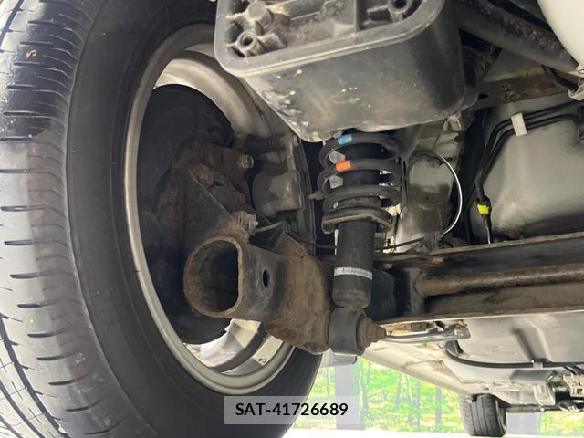 Toyota SIENTA 2016-02 8342345-19