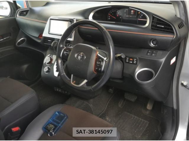 Toyota SIENTA 2018-11 8342606-2
