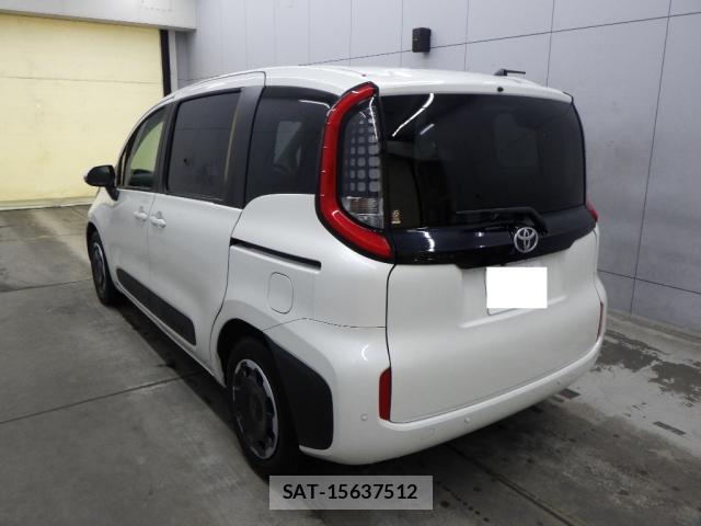 Toyota SIENTA 2022-11 8342645-1