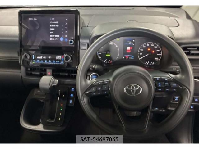 Toyota SIENTA 2023-09 8342662-2