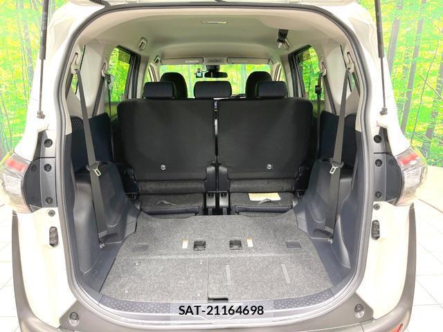 Toyota SIENTA 2015-12 8342681-10